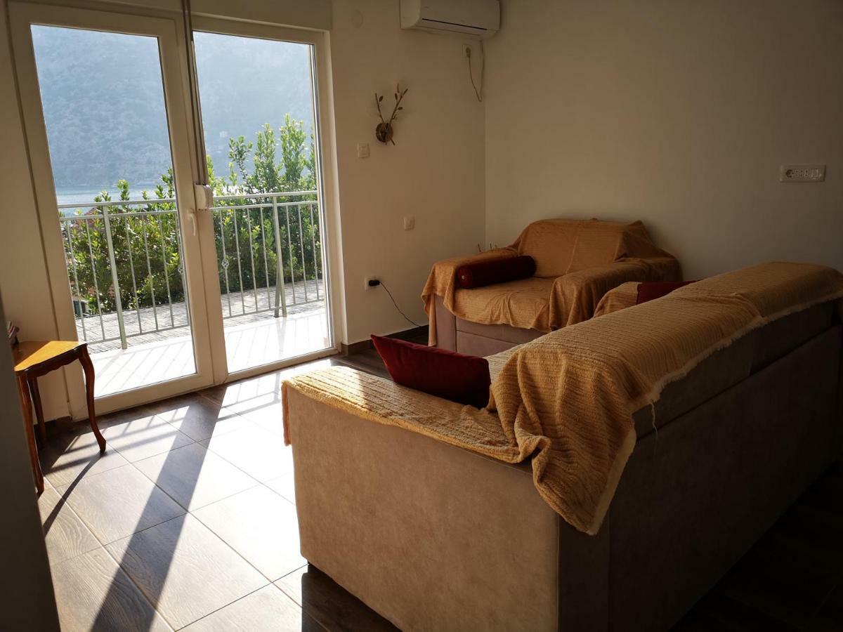 Apartments Montenegro Risan Cuckovic Екстер'єр фото