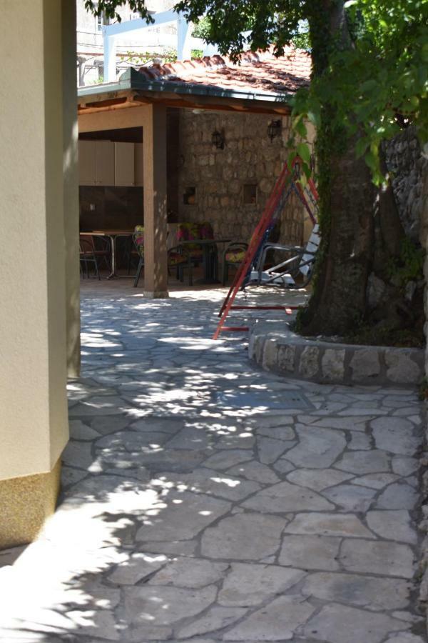 Apartments Montenegro Risan Cuckovic Екстер'єр фото